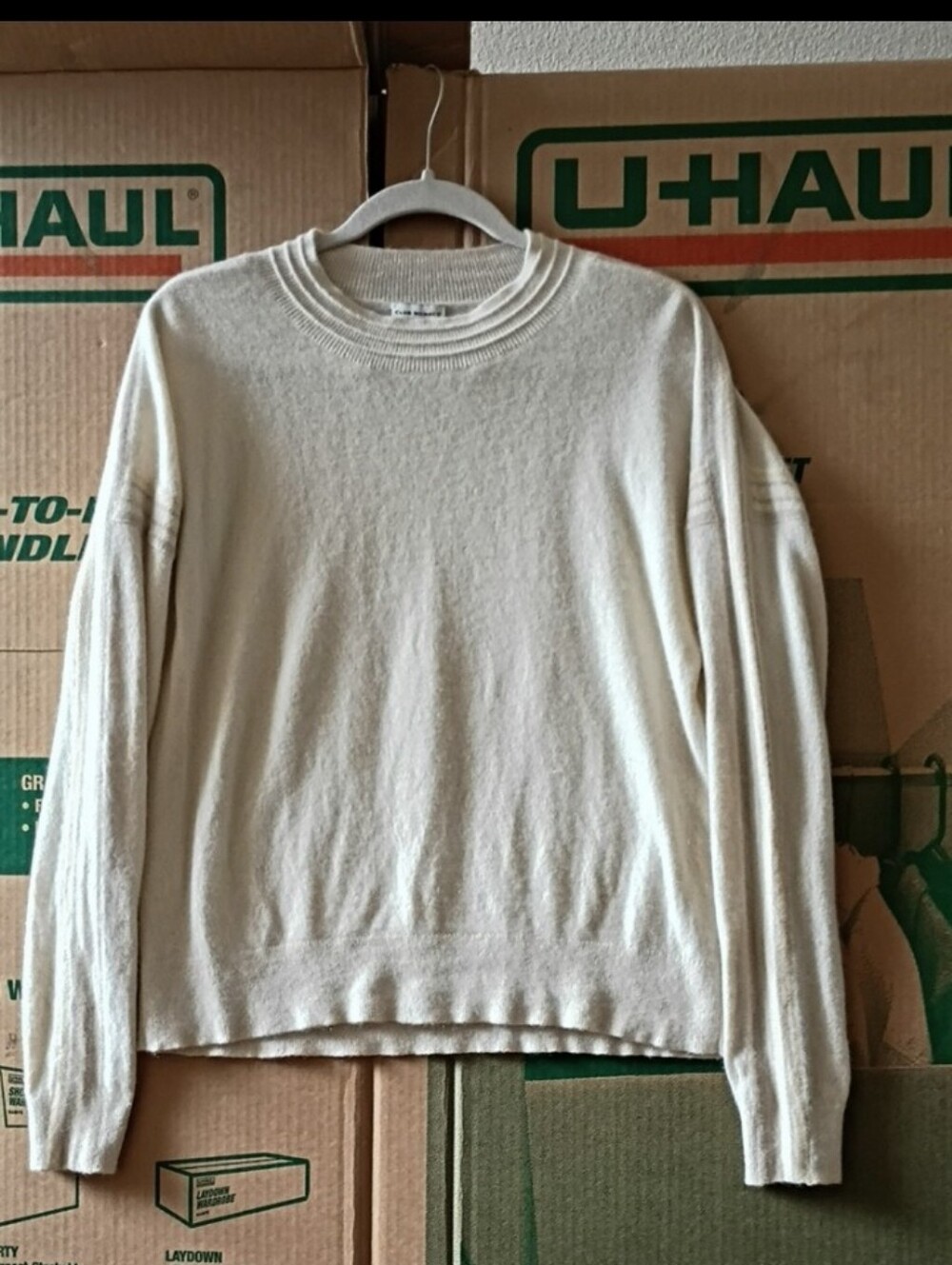 Cashmere By Club Monaco Crew Neck Striped Shoulder Sleeve Sweater sz M